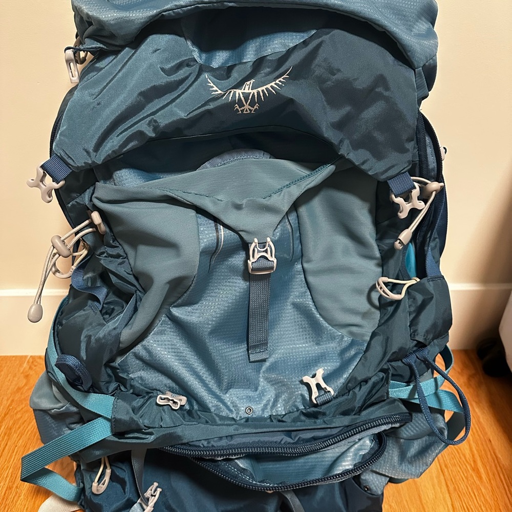 Osprey Aura AG 65 backpacking backpack